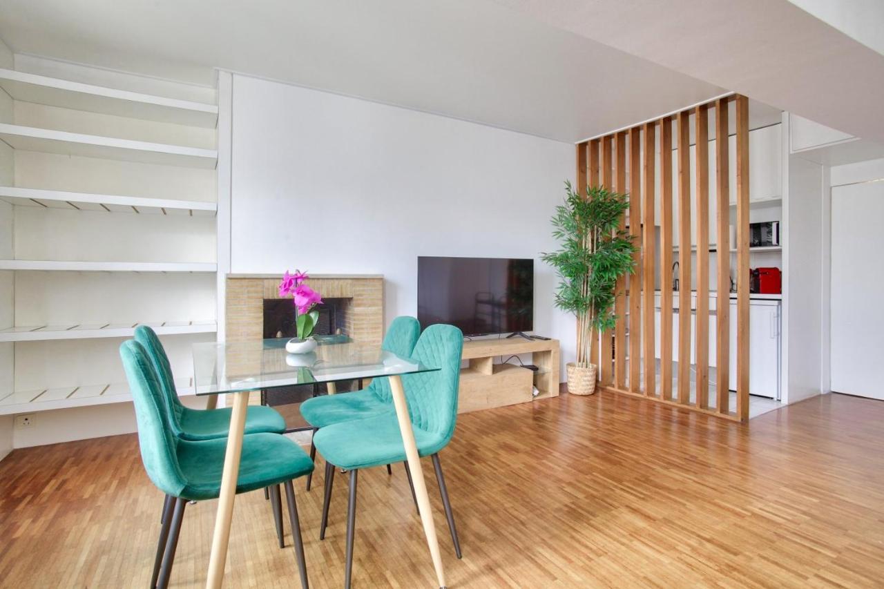 3 Bedrooms Le Marais Beauregard ปารีส ภายนอก รูปภาพ