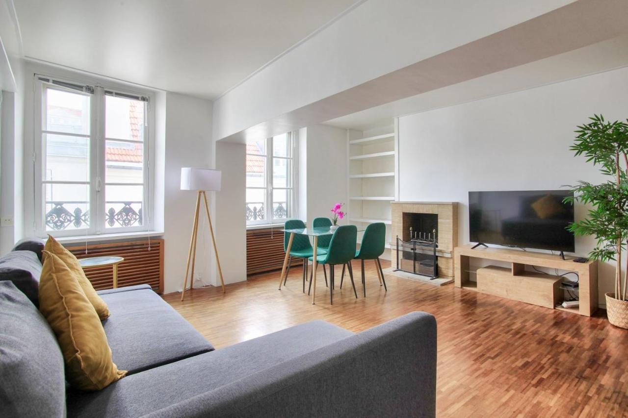 3 Bedrooms Le Marais Beauregard ปารีส ภายนอก รูปภาพ